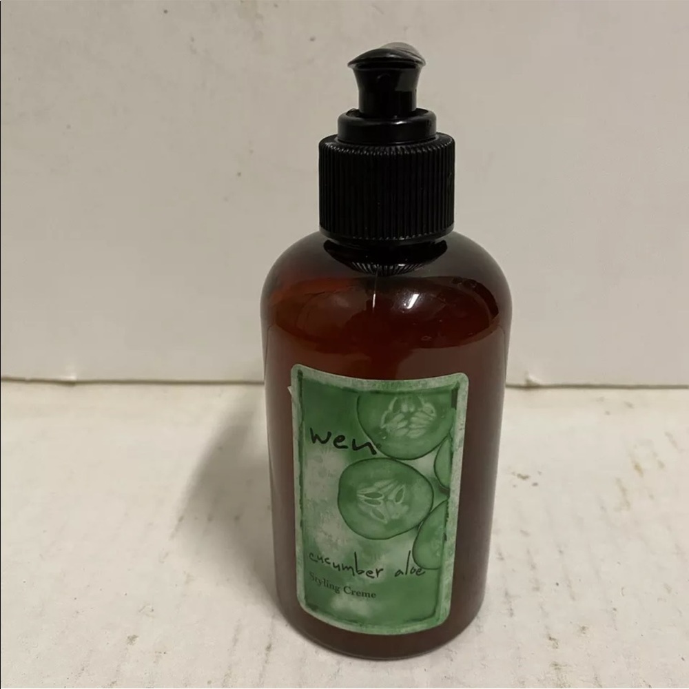 Wen Cucumber Aloe Styling Creme HTF